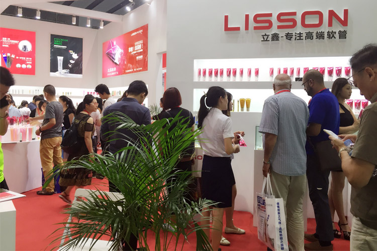 Plastic packaging show